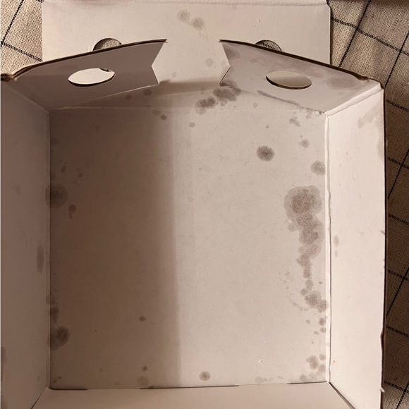 KFC Chizza Kentucky Fried Chicken Pizza Chizzeria Box Napkins Col Sanders Used - Picture 4 of 8